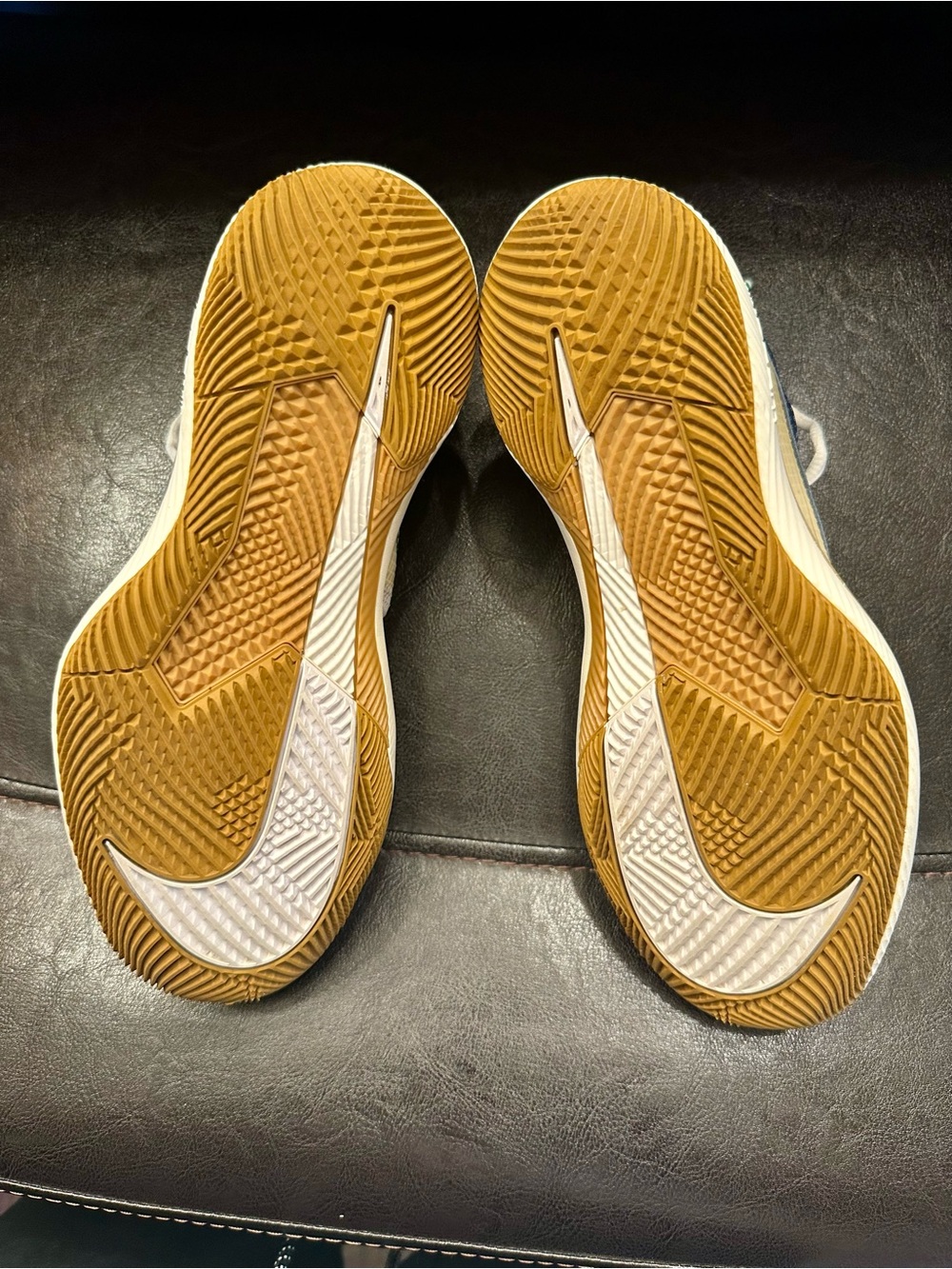 Nike Court Air Zoom Vapor Pro Tennis Shoes White Blue Gum Size 6 - Picture 10 of 11